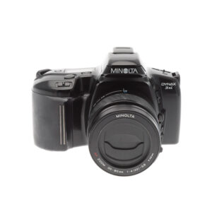 Minolta Dynax 3xi + 35-80mm f4